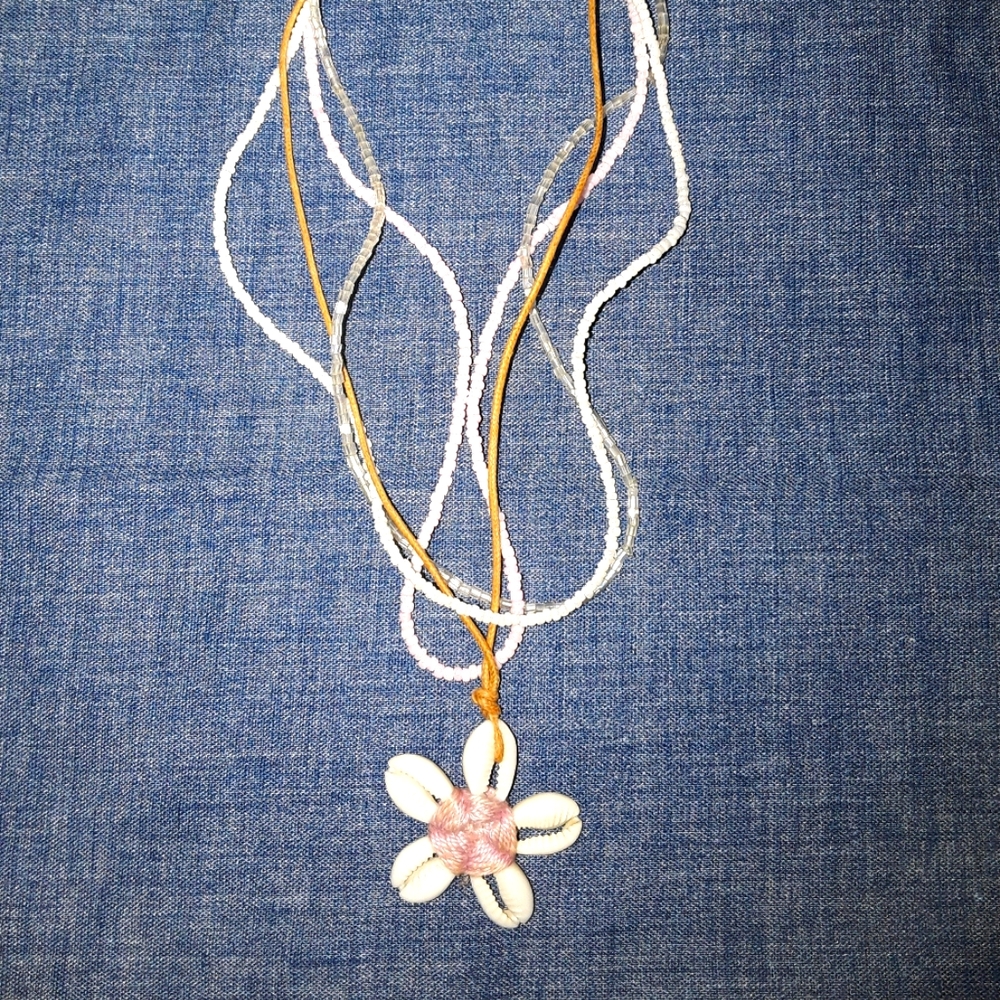 Cute Flower Shell Necklace